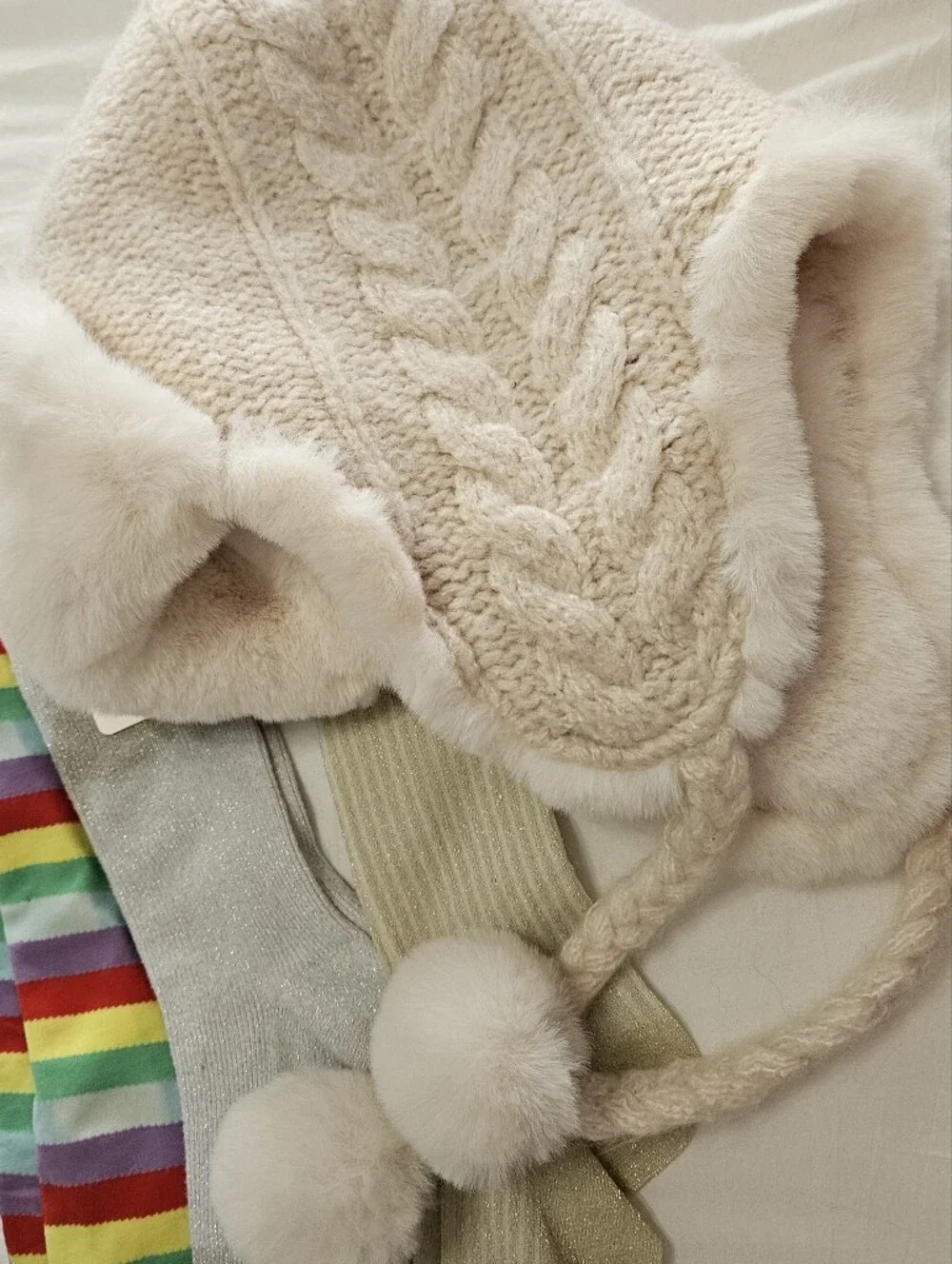 Aerie Hat And 3 Pair Of Sock Bundle
